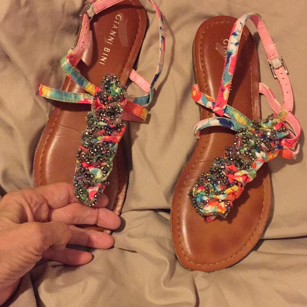 $10SALE🌹Gianni Bini Sandals